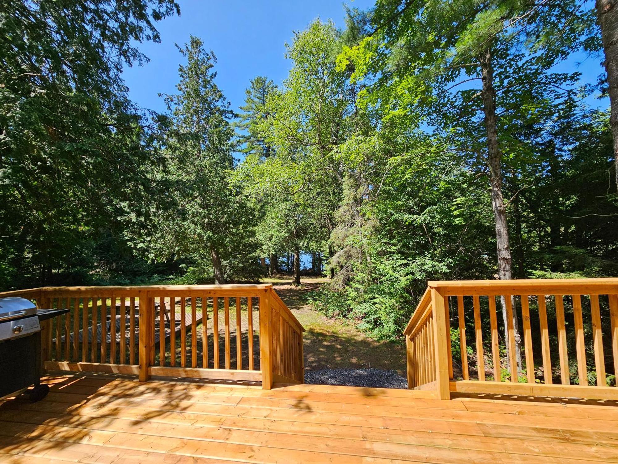 Parkway Cottage Resort And Trading Post Dwight Buitenkant foto