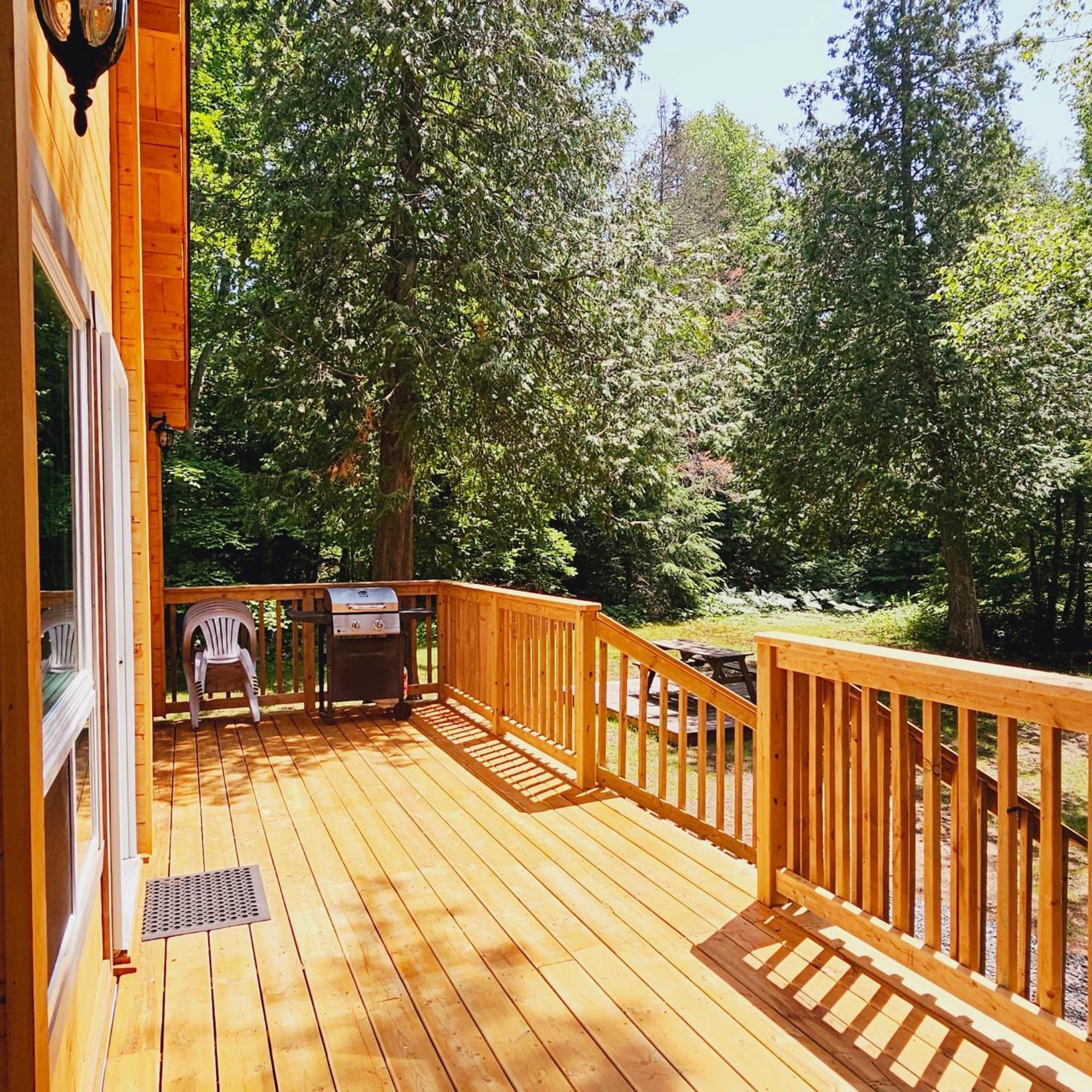 Parkway Cottage Resort And Trading Post Dwight Buitenkant foto