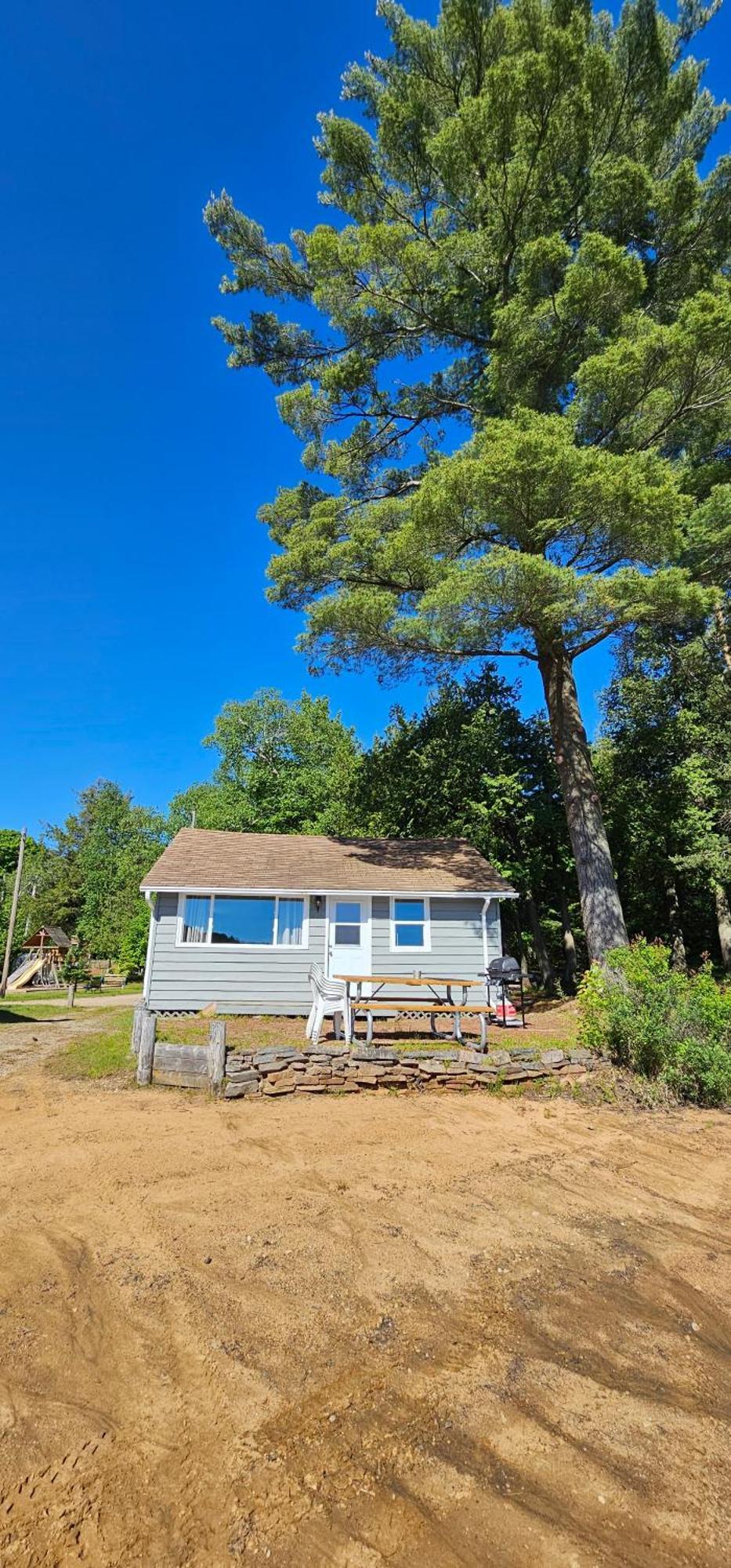 Parkway Cottage Resort And Trading Post Dwight Buitenkant foto