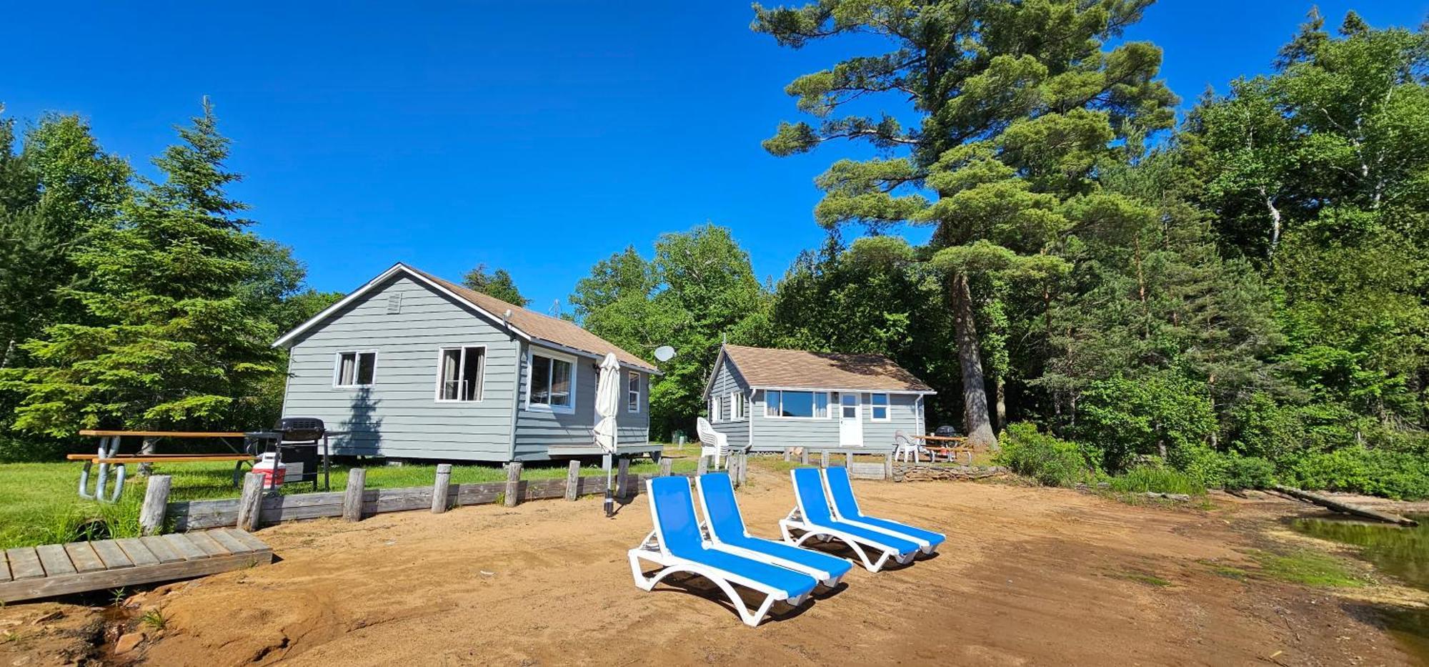 Parkway Cottage Resort And Trading Post Dwight Buitenkant foto